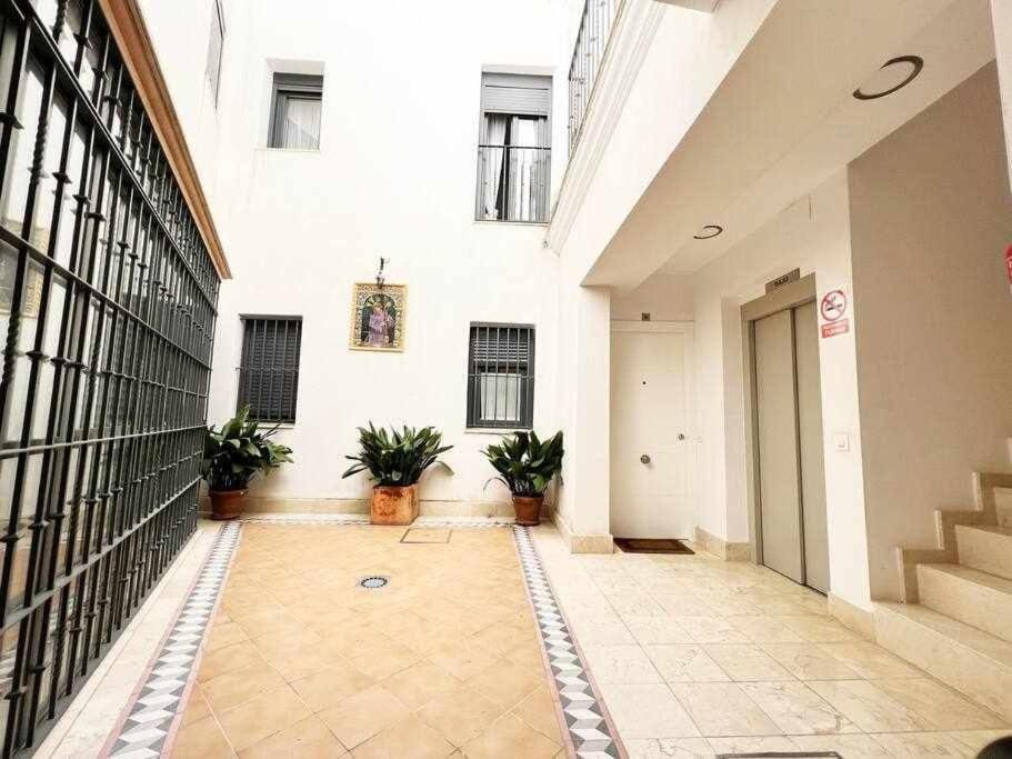 Апартаменты Aym Places Buen Viaje Parking Incluido Севилья Экстерьер фото